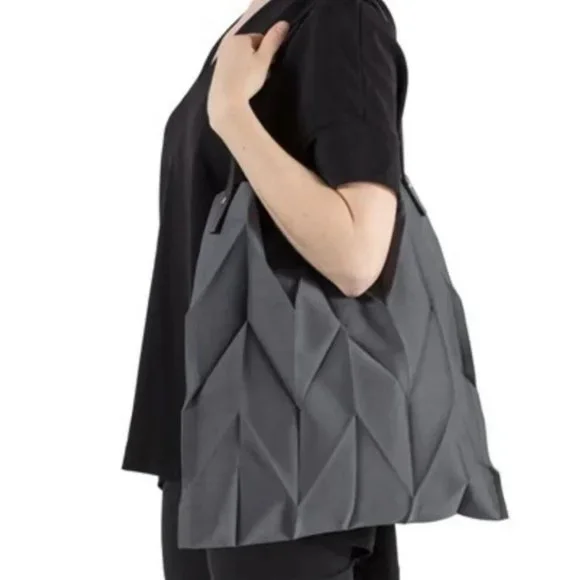 Issey miyake iittala tote bag hotsell